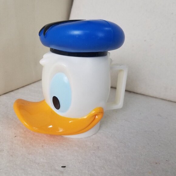 Donald Duck Mug Cup blue Hat "Lid" - Walt Disney Pure Fruit Juice no-straw - Picture 1 of 9